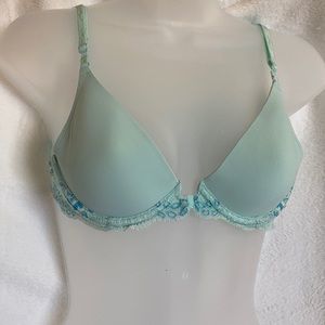 Victoria’s Secret Angels Lined Front Close Wired Bra Women’s 34A Light Blue